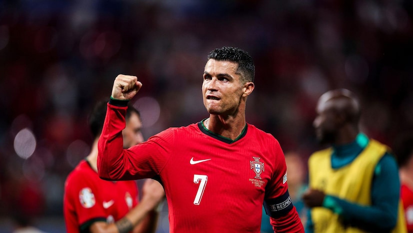 陈威vs柔佛新山半场数据：贡献5次扑救，评分暂为全场最高